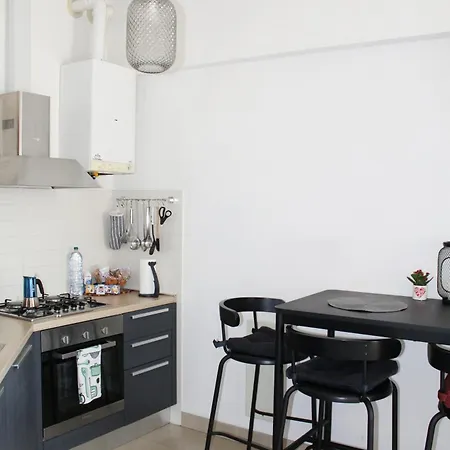 Apartamento In With Private Parking *